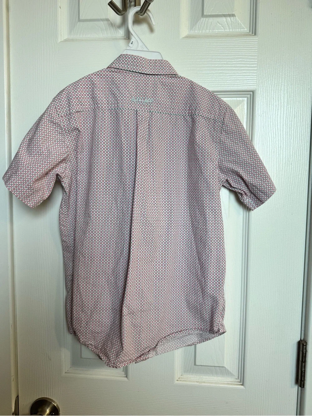 Ariat Boy’s Short Sleeve Button-Up Shirt in Light Red Microprint